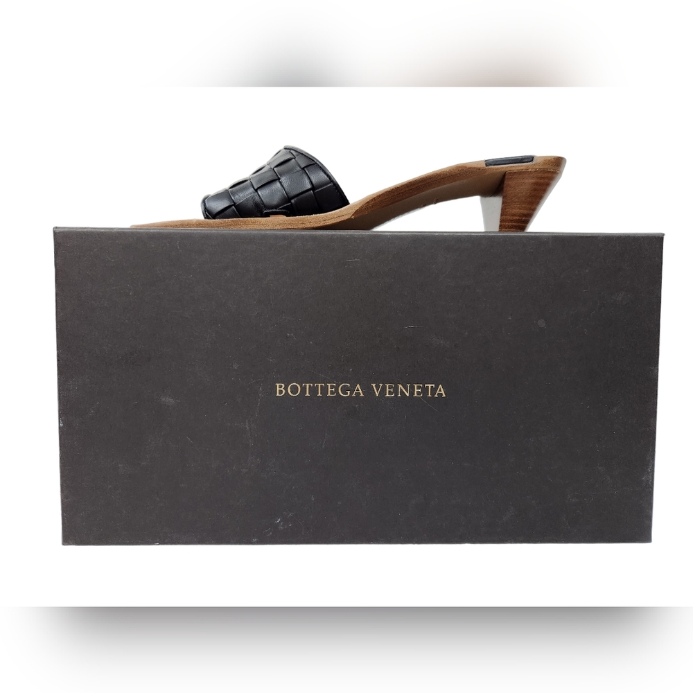 Bottega Veneta Intrecciato Square Toe Sandals